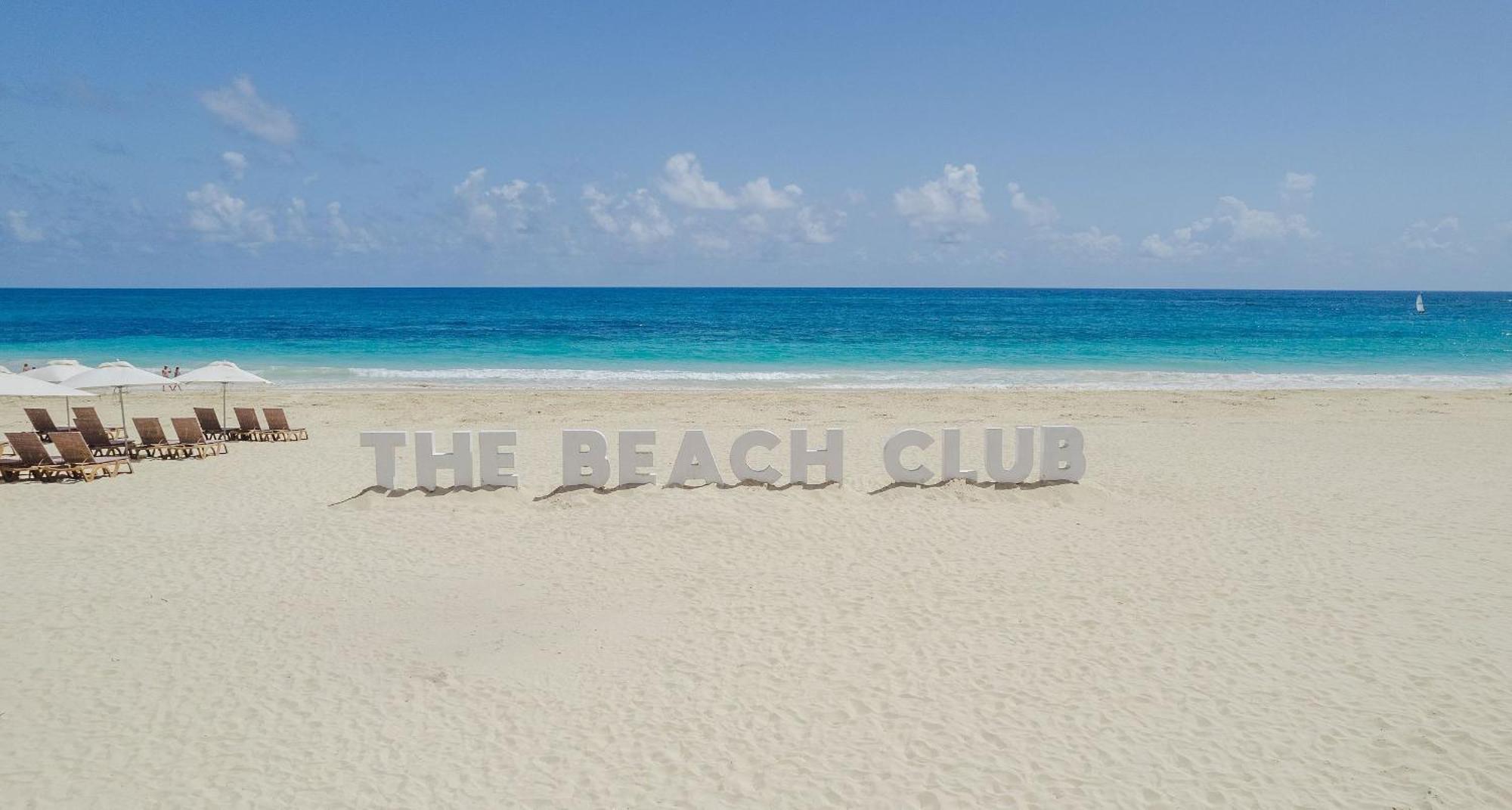 Luxury With Pool Golf View In Hard Rock Golf Apartment Punta Cana